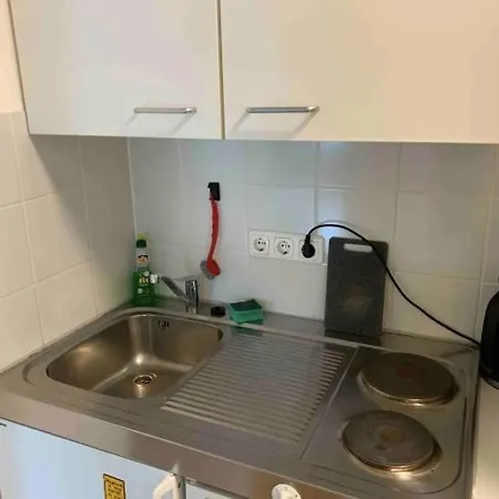 Easy Living Balcony Suite: Football Proximity & Netflix Leipzig